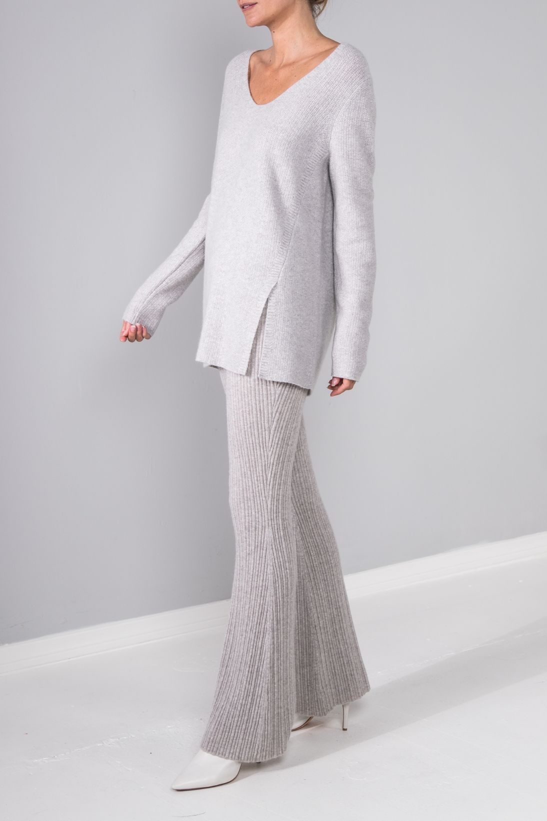 开衩 V 领罗纹束腰外衣