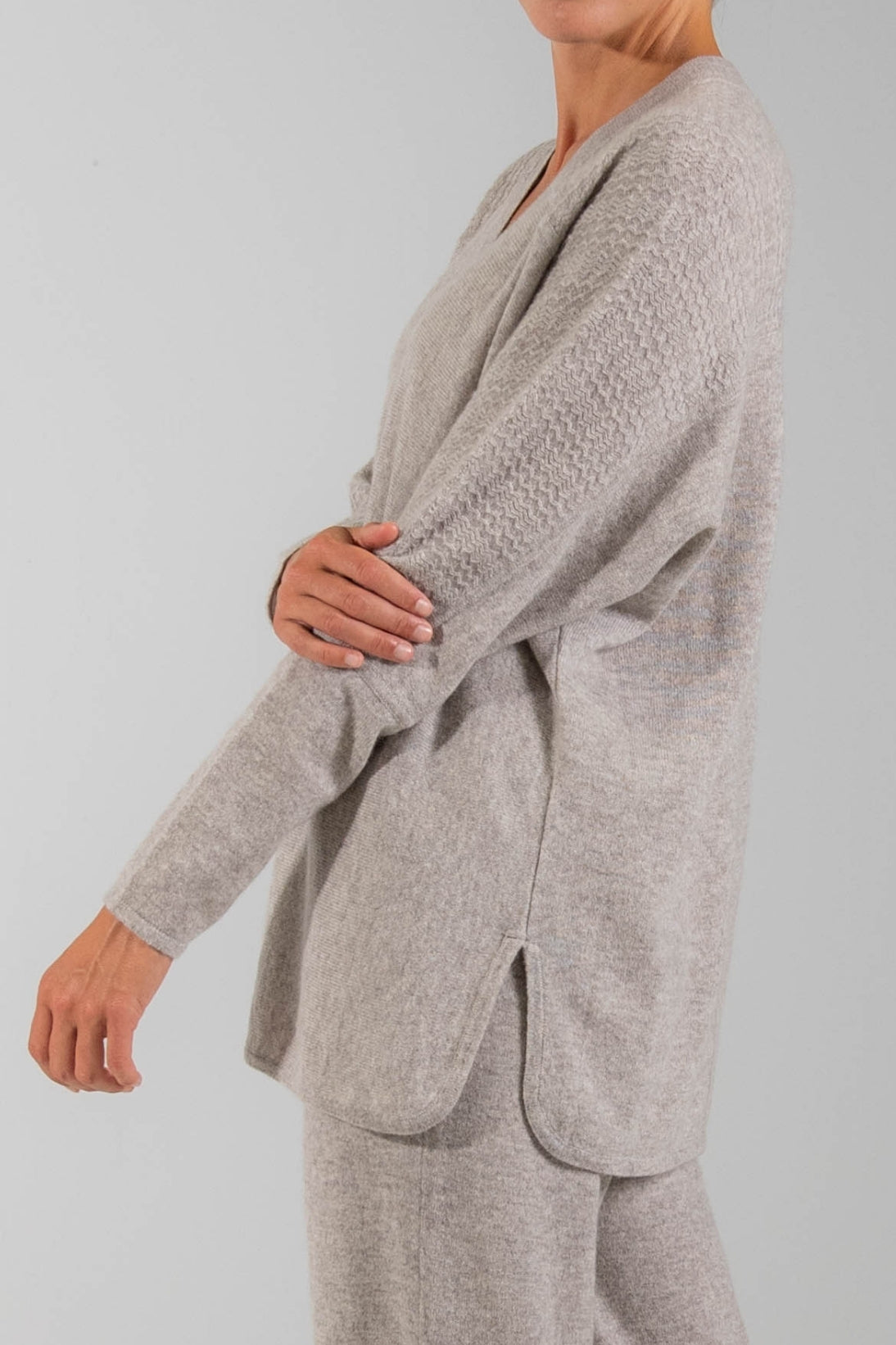 RECYCLED CASHMERE TEXTURED SLEEVE DOLMAN SWEATER