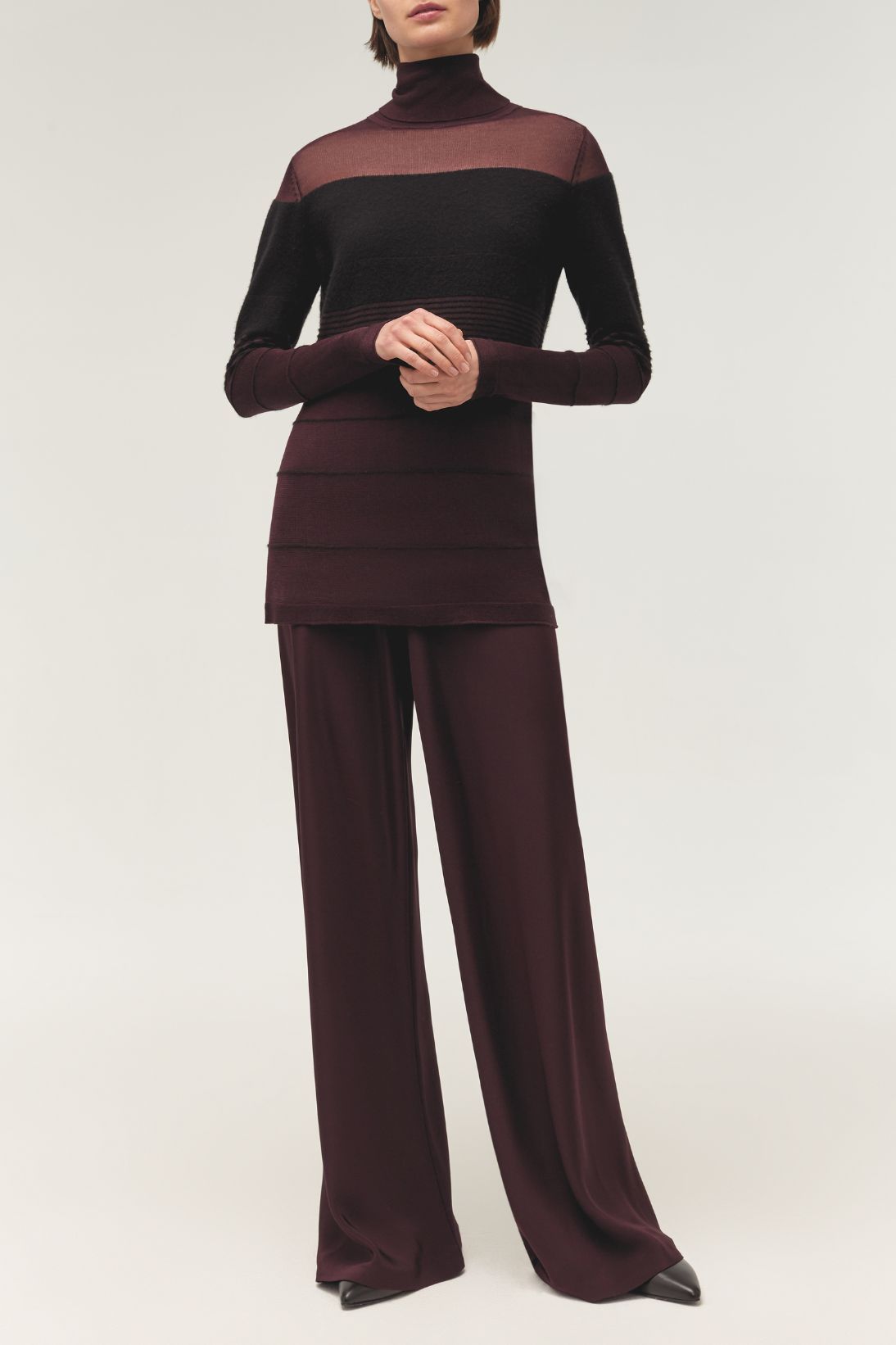 LONG SLEEVE STRIPED TURTLENECK