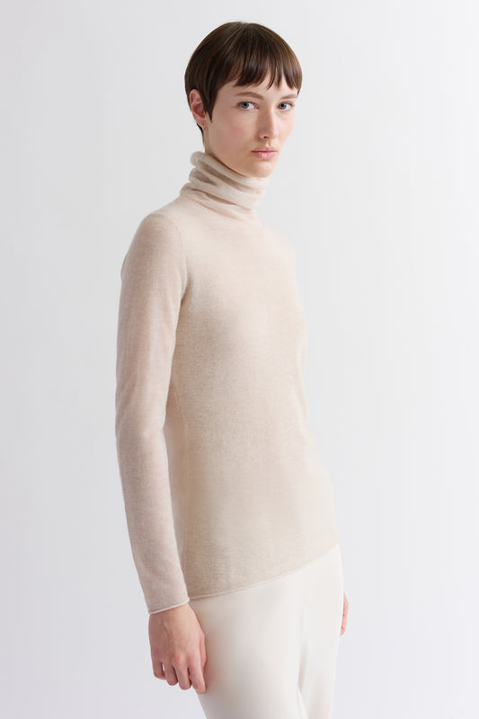 CASHMERE FEATHERWEIGHT TURTLENECK