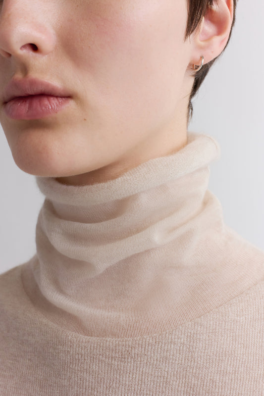 CASHMERE FEATHERWEIGHT TURTLENECK