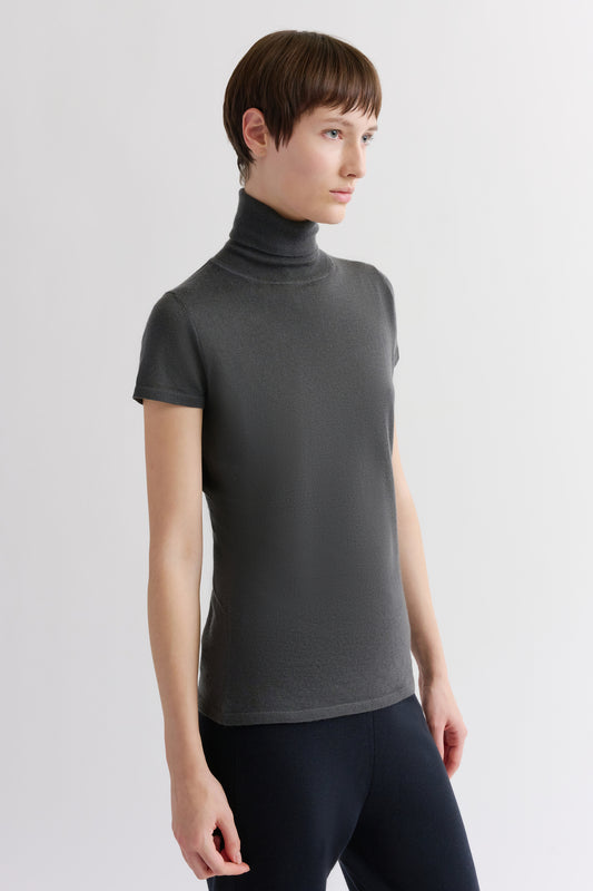 CASHMERE RIBBED ELBOW SLEEVE TURTLENECK