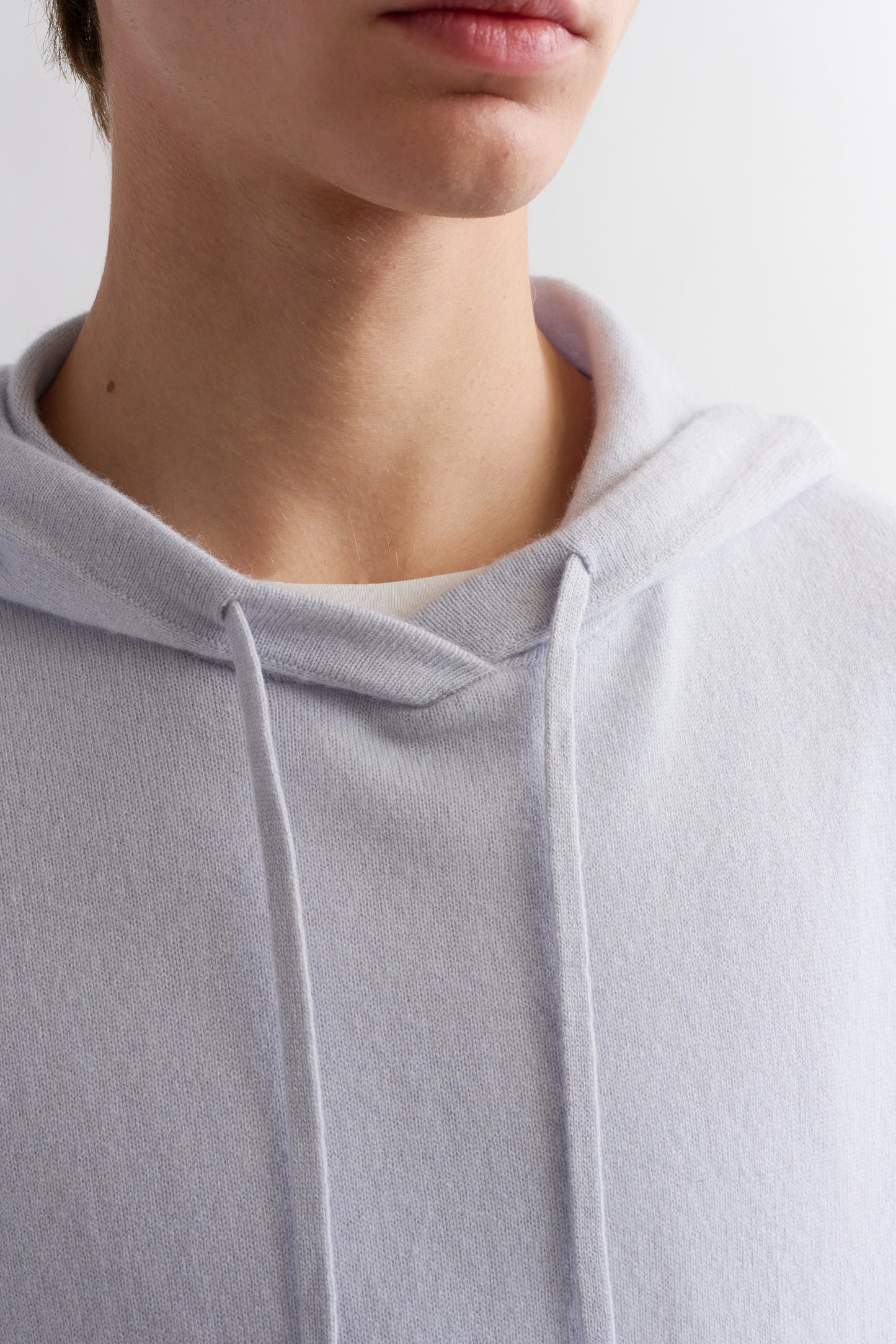 SUSTAINABLE CASHMERE HOODIE PULLOVER