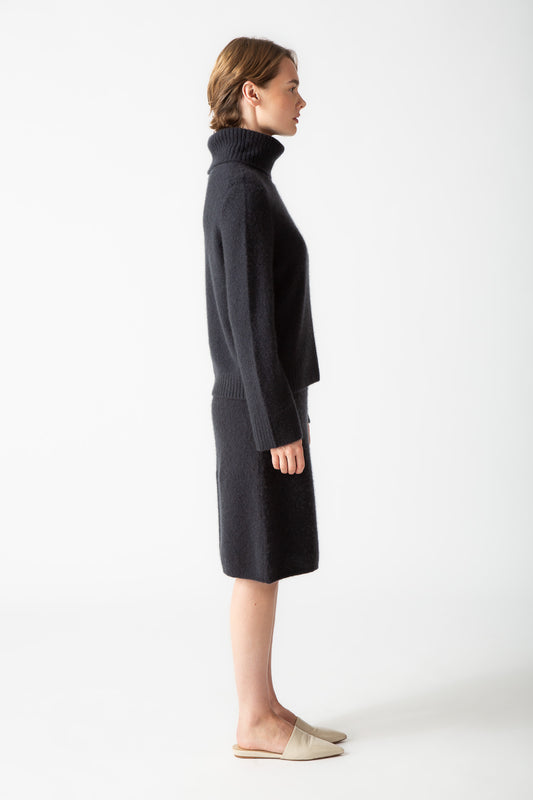 BOUCLE CROPPED TURTLENECK