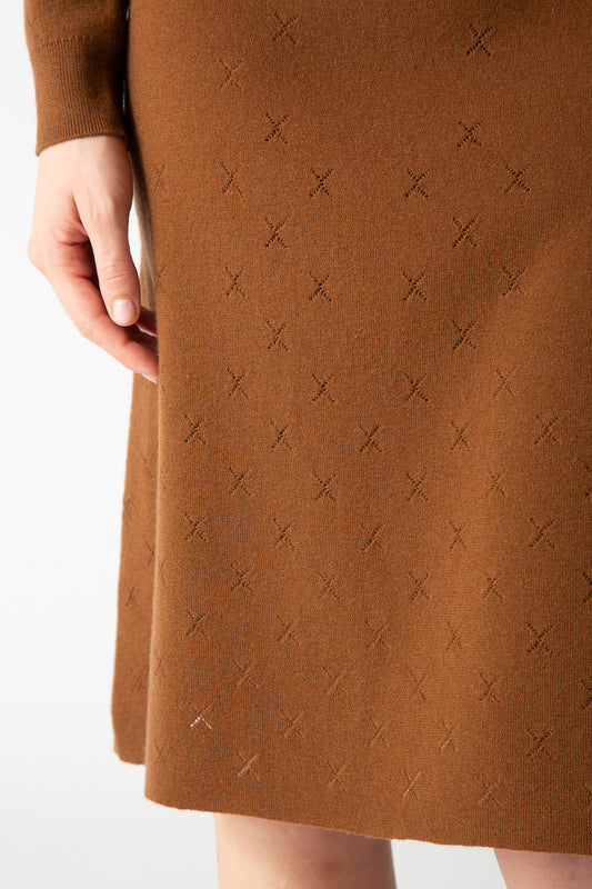 DETAILED STITCH SKIRT