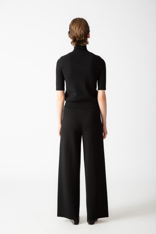 ELBOW SLEEVE TURTLENECK