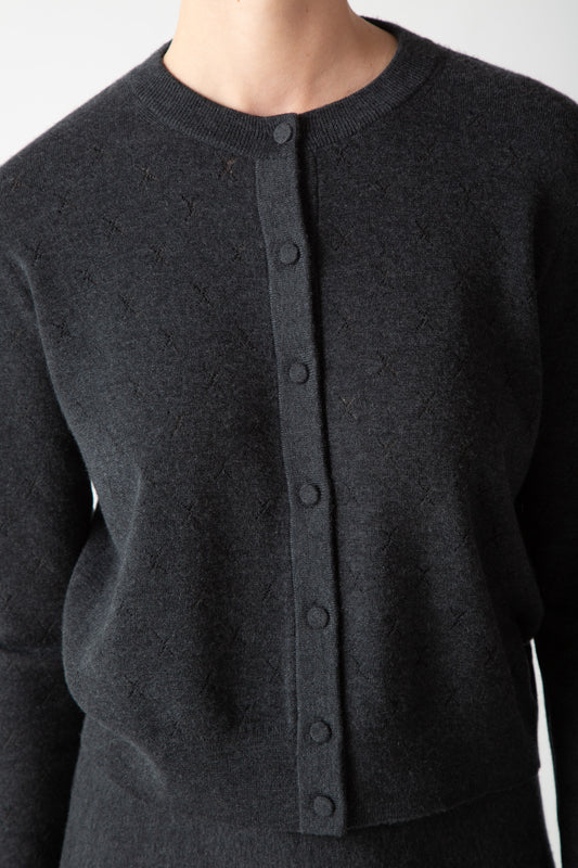DETAILED STITCH CREWNECK CARDIGAN