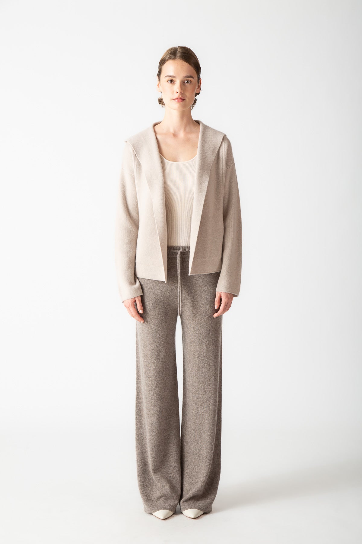 HOODED JACKET WITH POCKETS