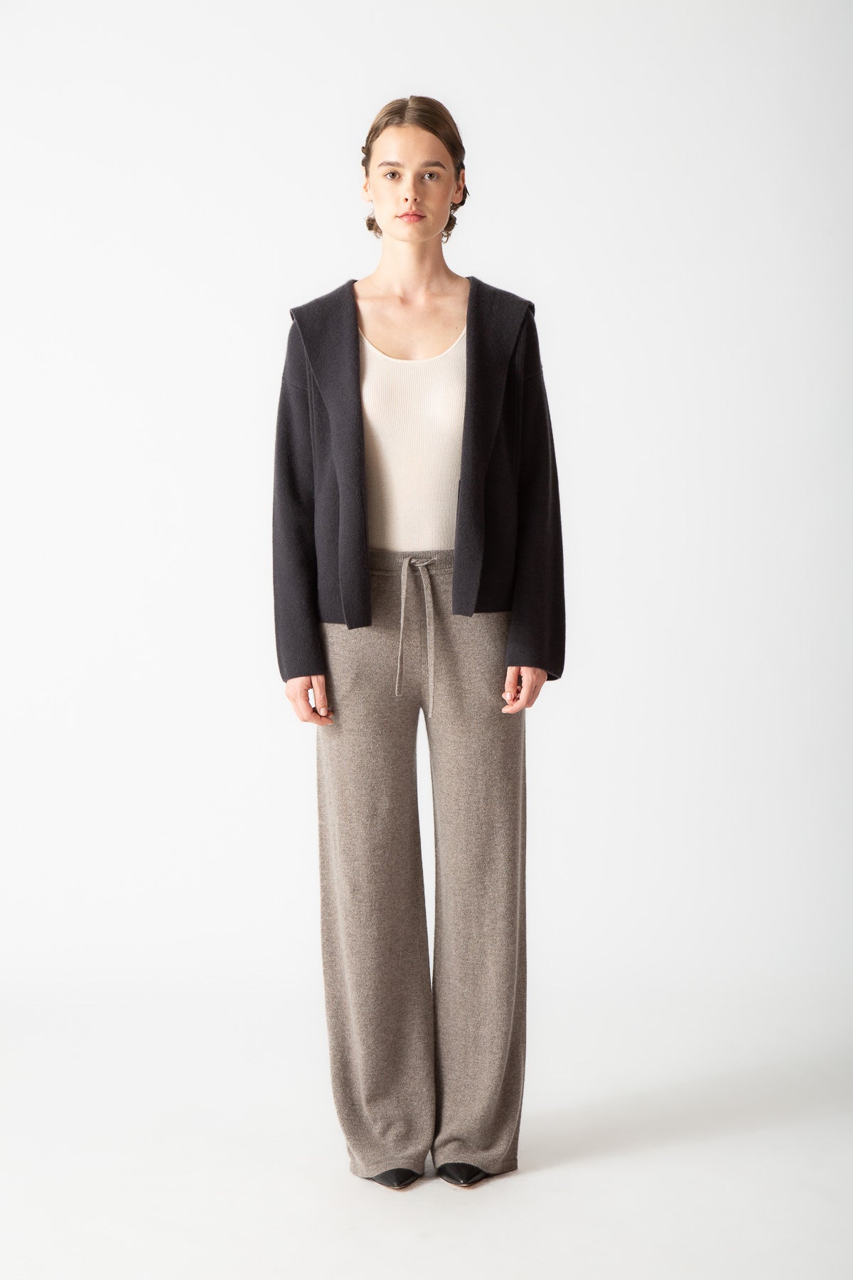 HOODED JACKET WITH POCKETS