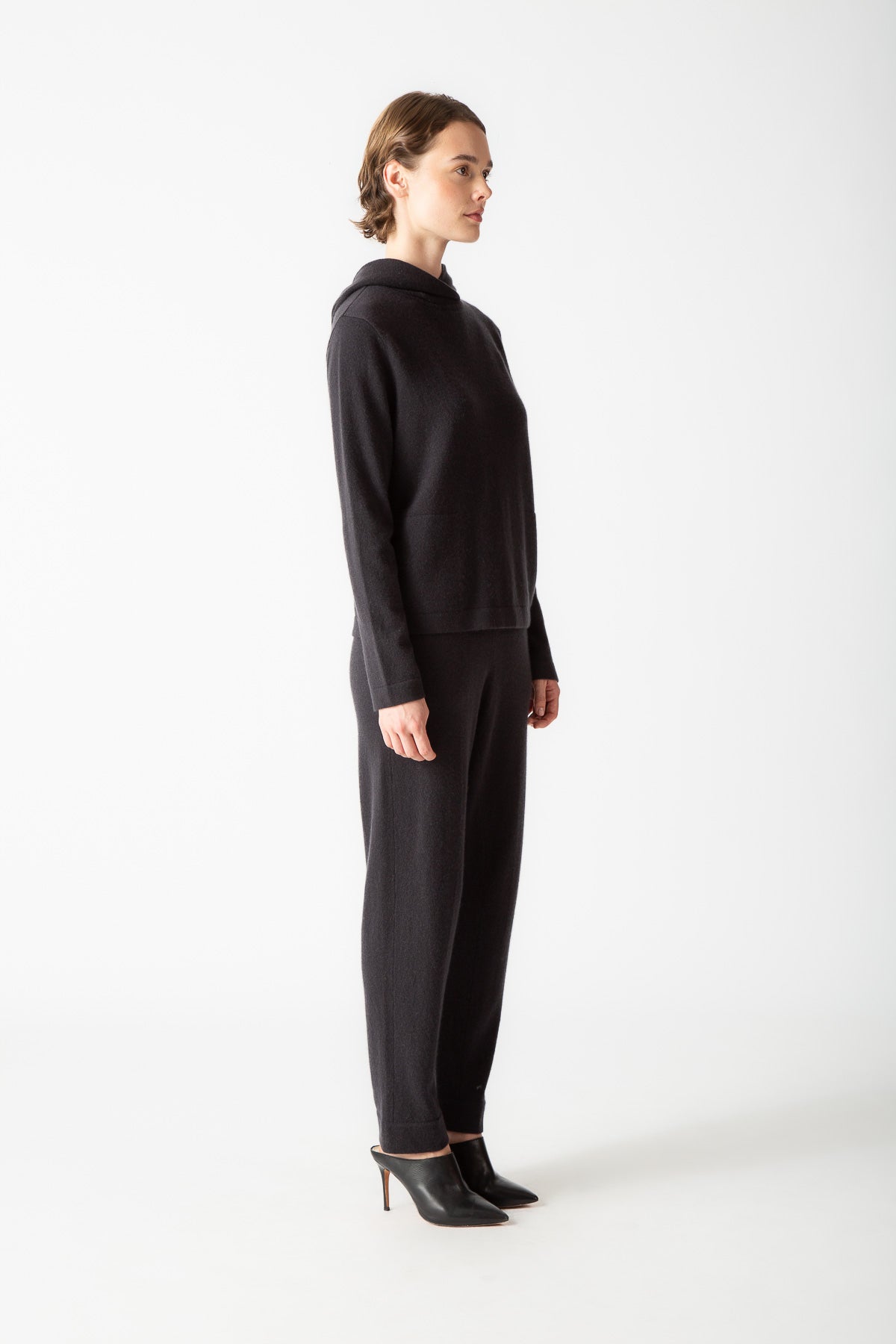 HOODIE WITH SIDE POCKETS