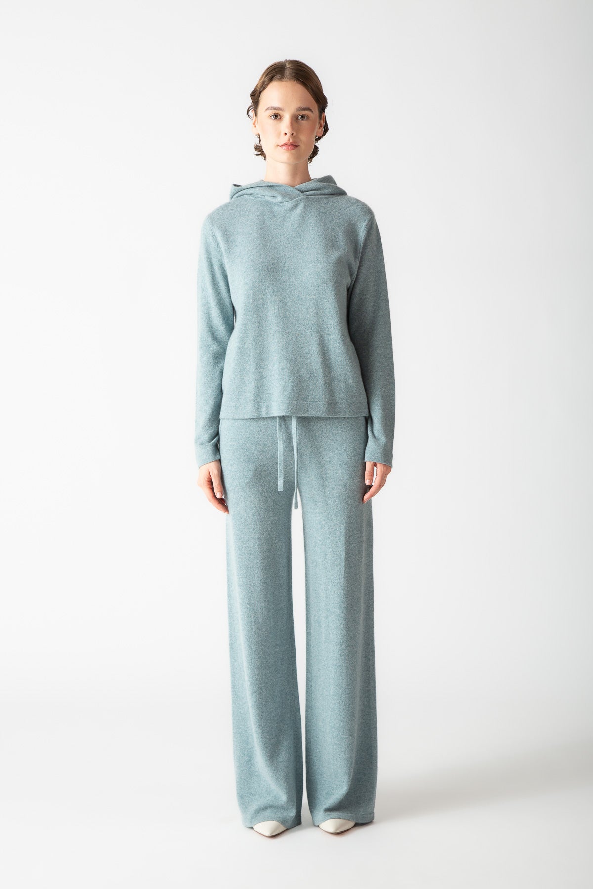 HOODIE WITH SIDE POCKETS