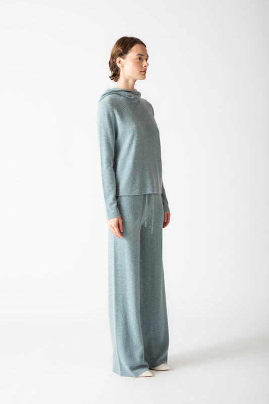 HOODIE WITH SIDE POCKETS