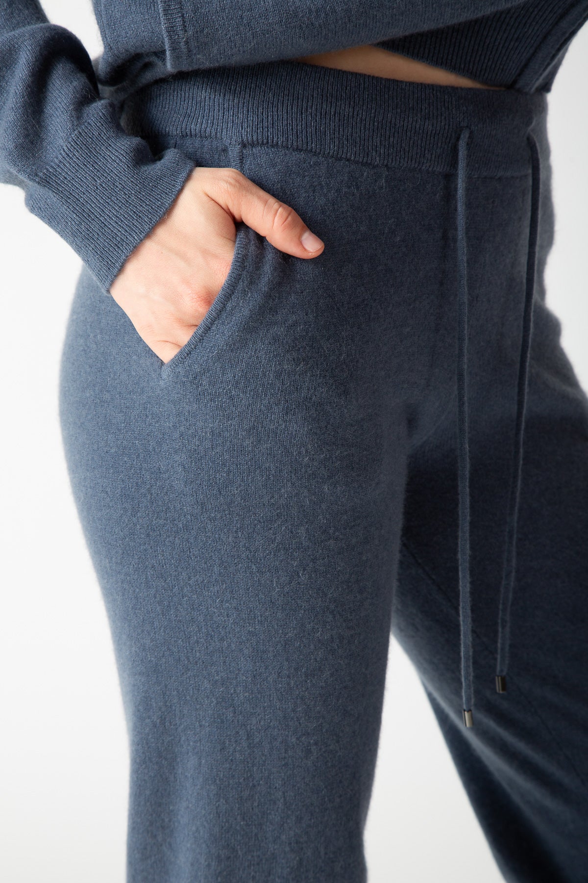 JOGGER PANTS
