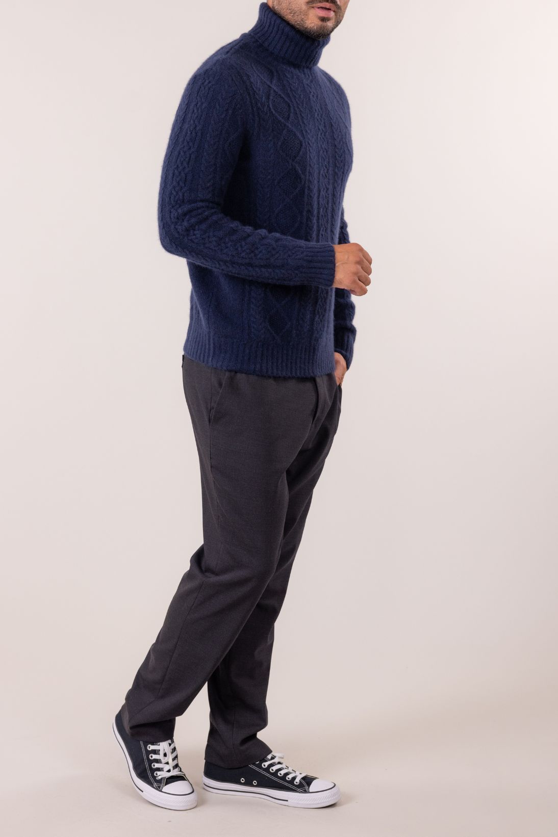 MIXED CABLE TURTLENECK