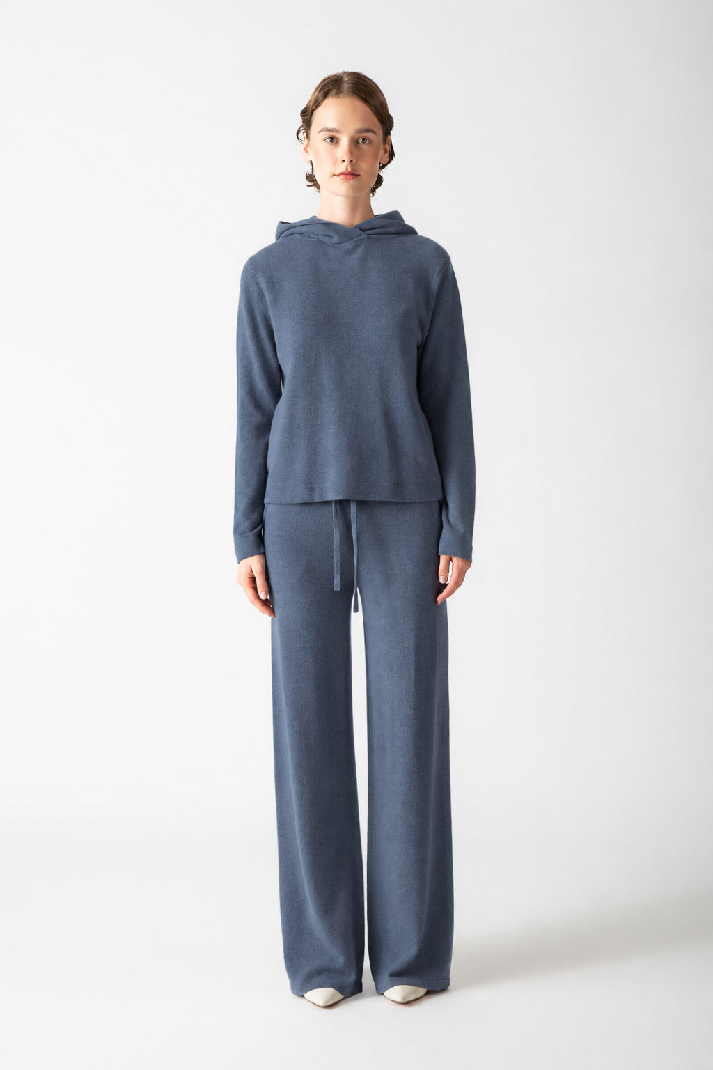 HOODIE WITH SIDE POCKETS