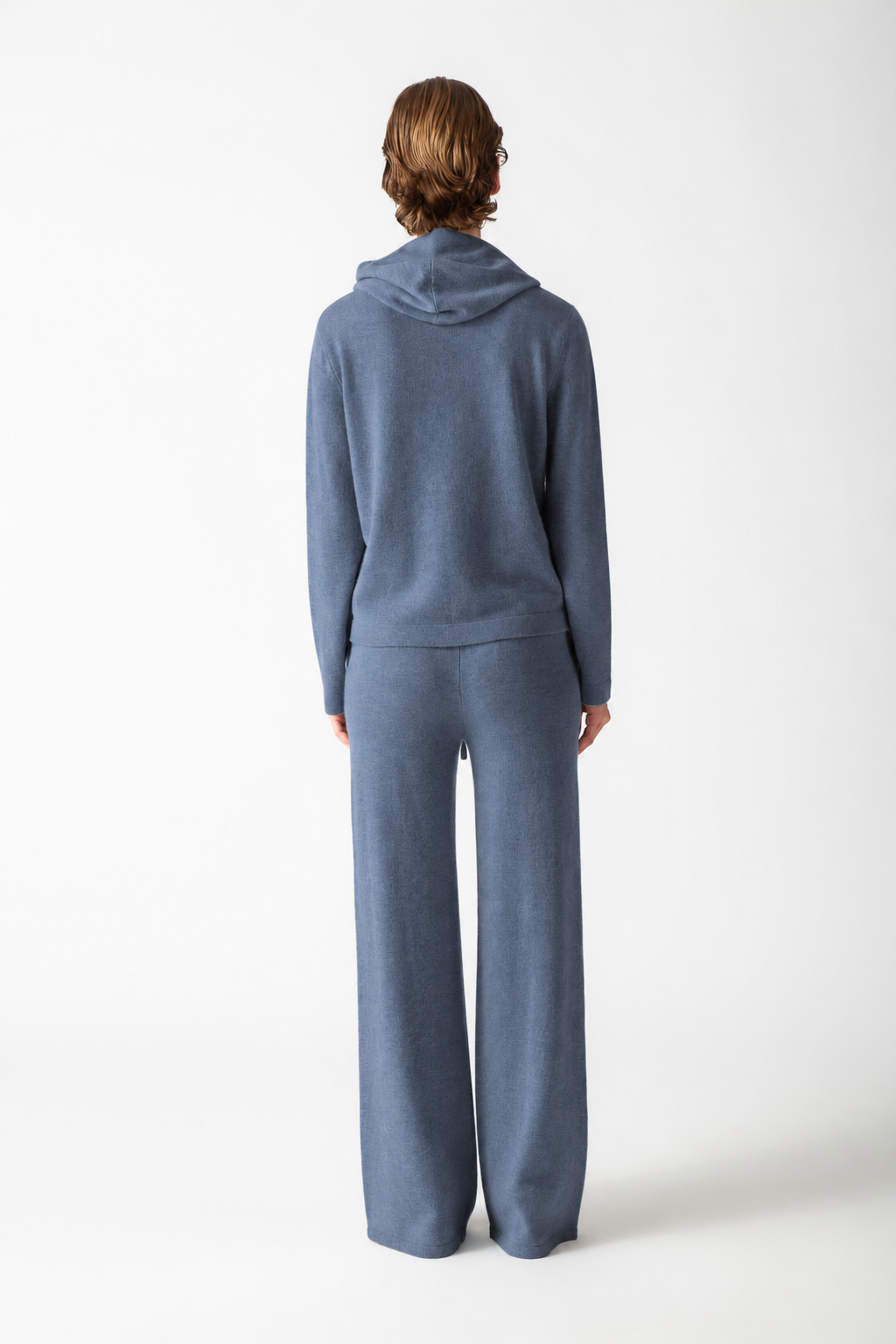 HOODIE WITH SIDE POCKETS