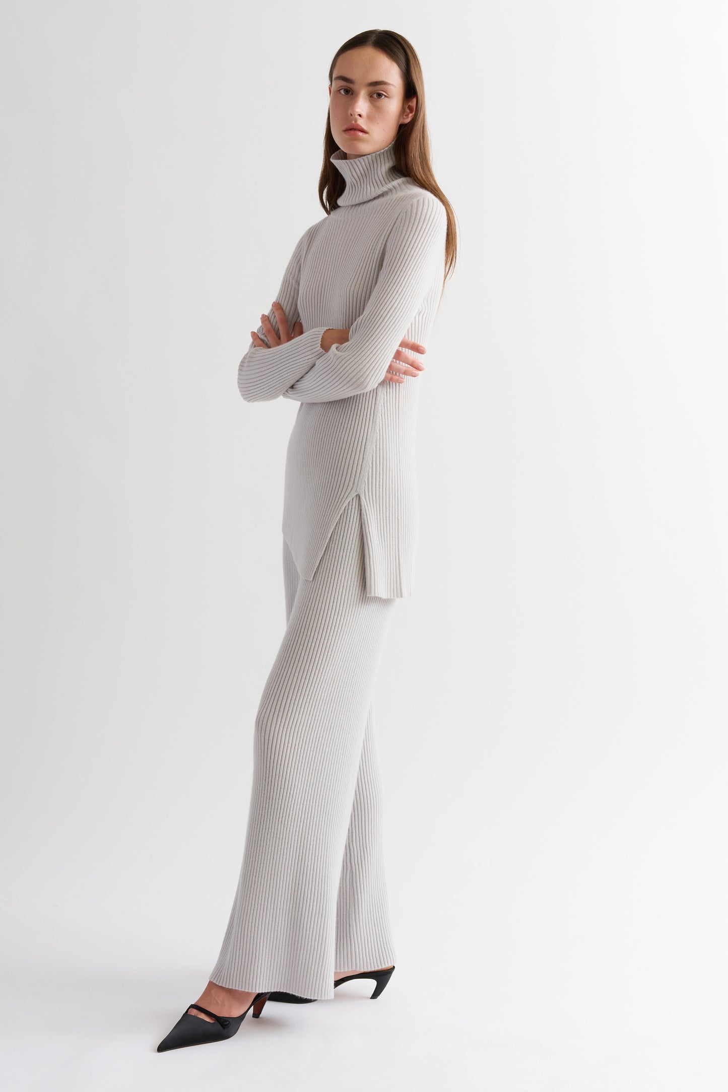 POORBOY RIB TURTLENECK WITH SIDE SLIT