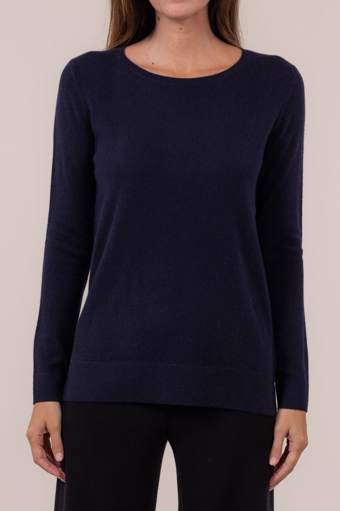 CLASSIC CASHMERE CREWNECK