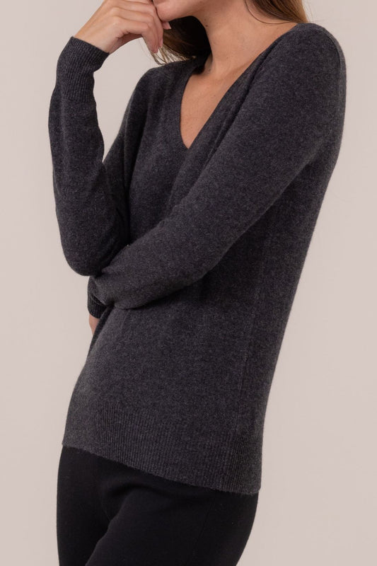 CLASSIC CASHMERE V-NECK