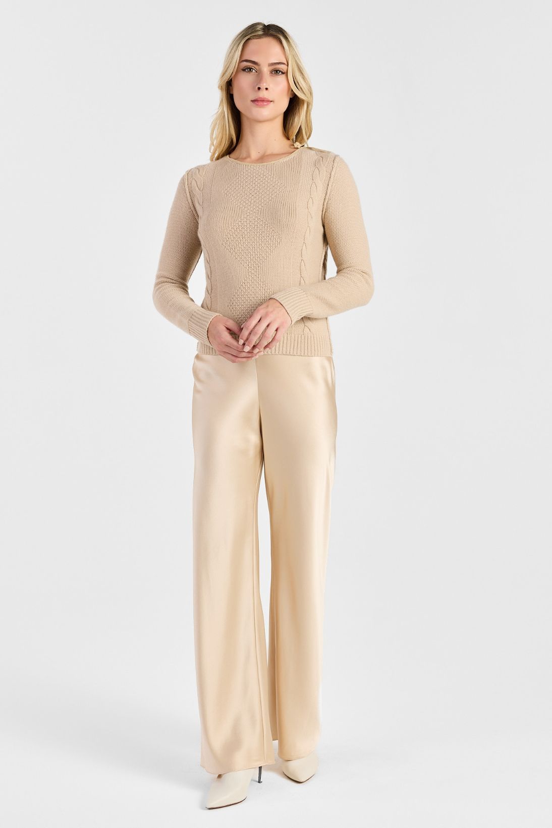 TEXTURED CABLE CREWNECK TOP