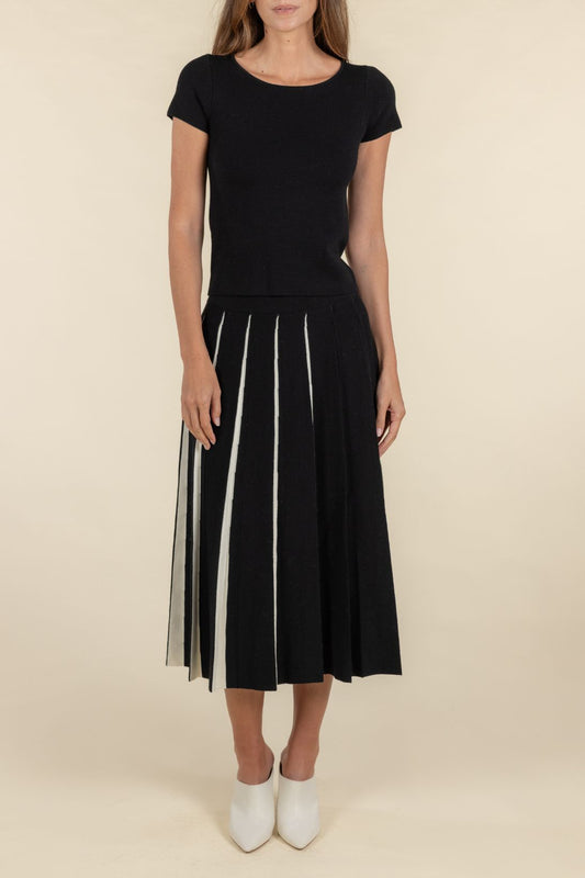 PLEATED SKIRT