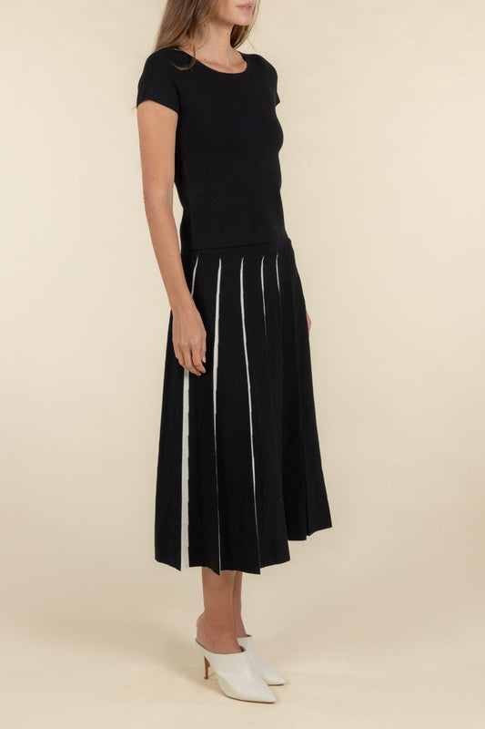 PLEATED SKIRT