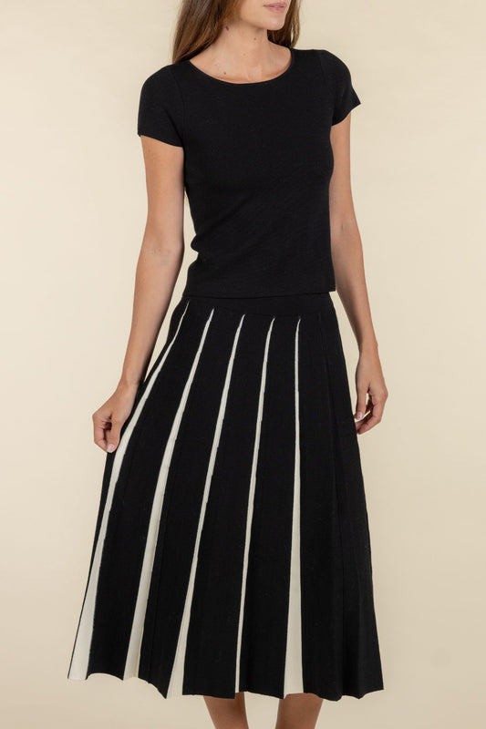 PLEATED SKIRT