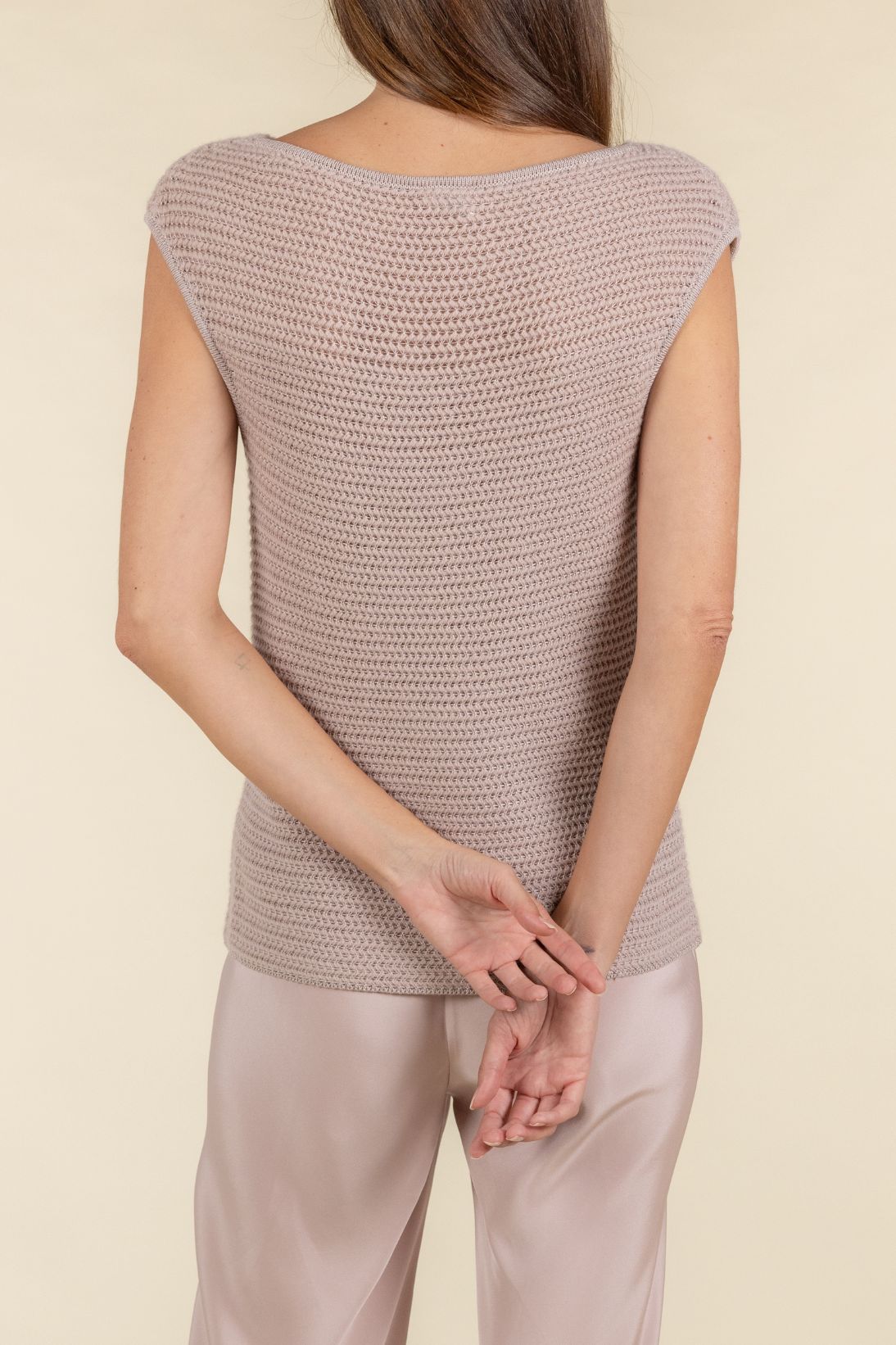 TEXTURE STITCH TOP