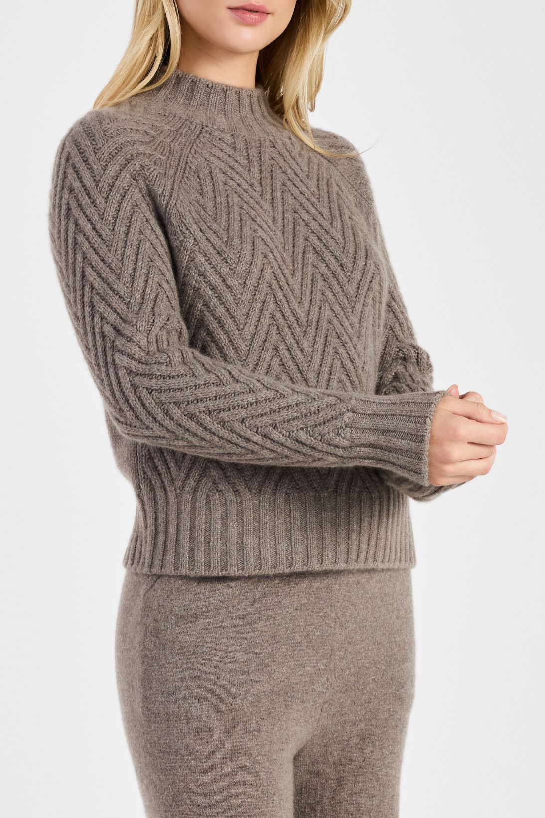 CHEVRON STITCH TOP