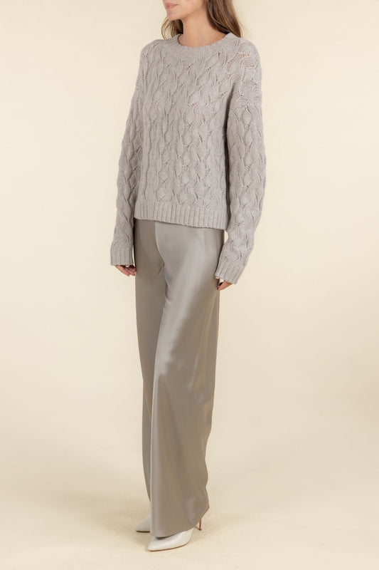 SUSTAINABLE CASHMERE CABLE SWEATER