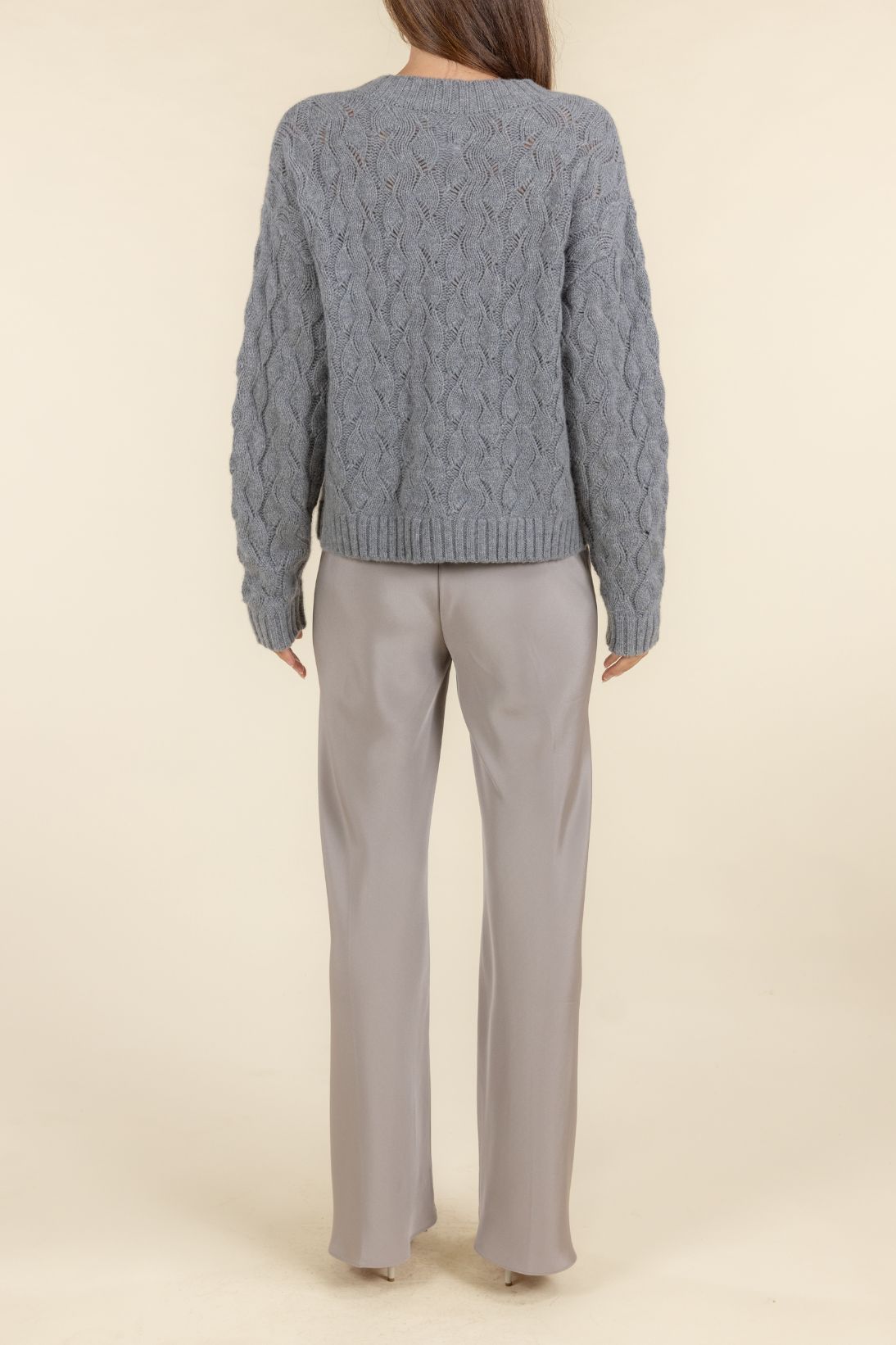 SUSTAINABLE CASHMERE CABLE SWEATER