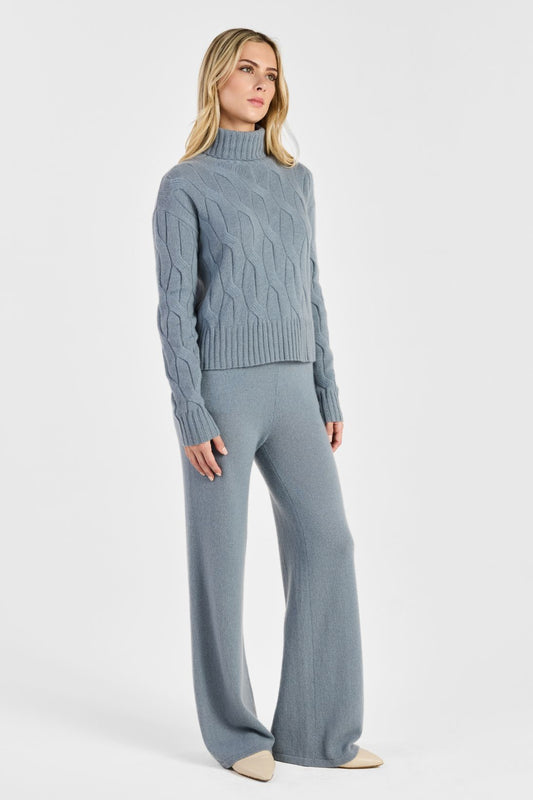 CABLE TURTLENECK
