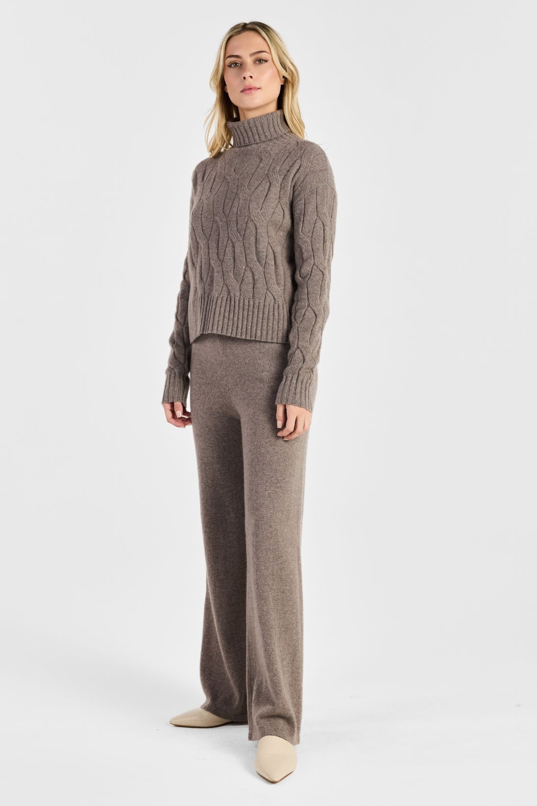 STRAIGHT PANT