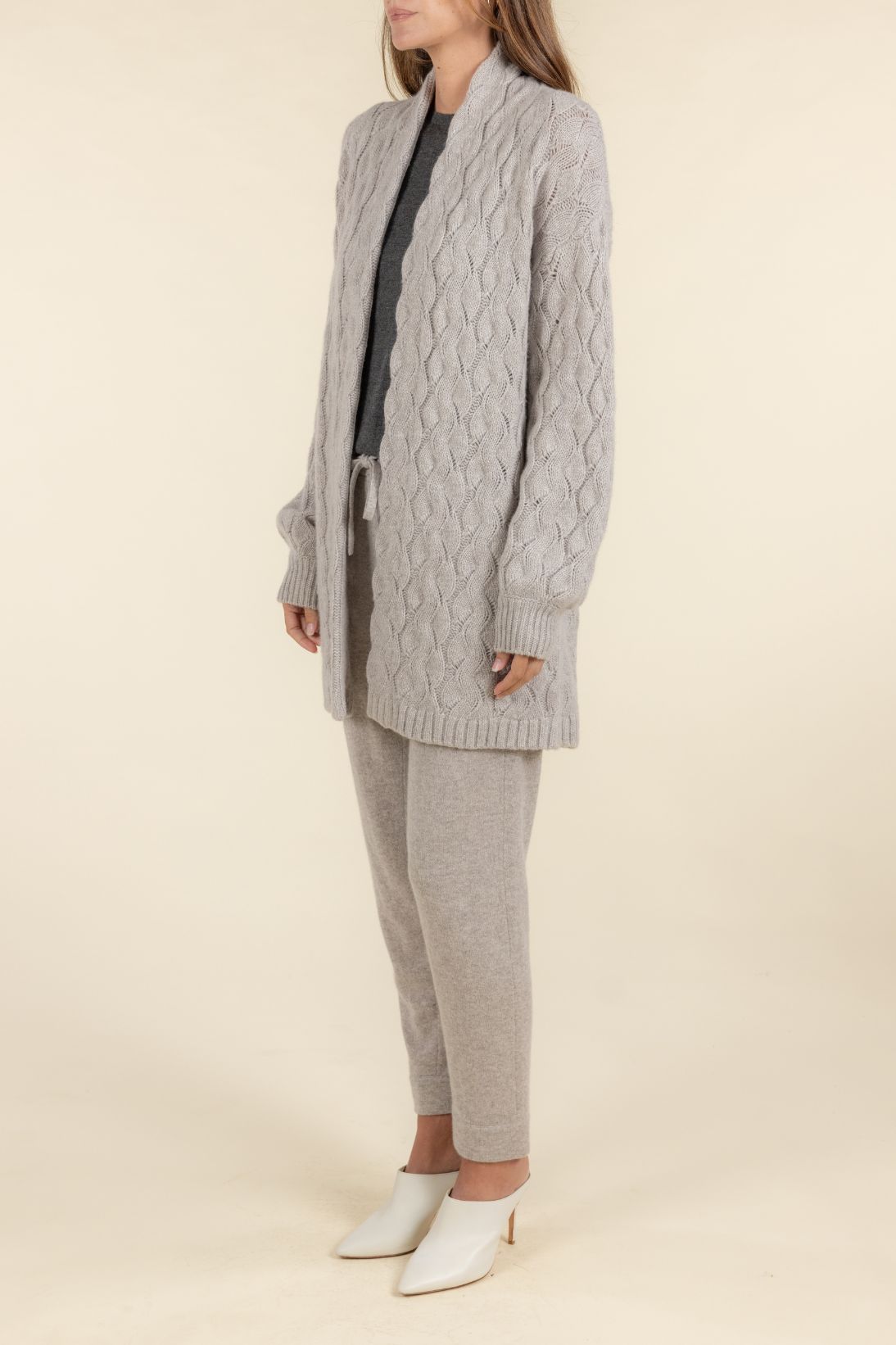 SUSTAINABLE CASHMERE CABLE CARDIGAN