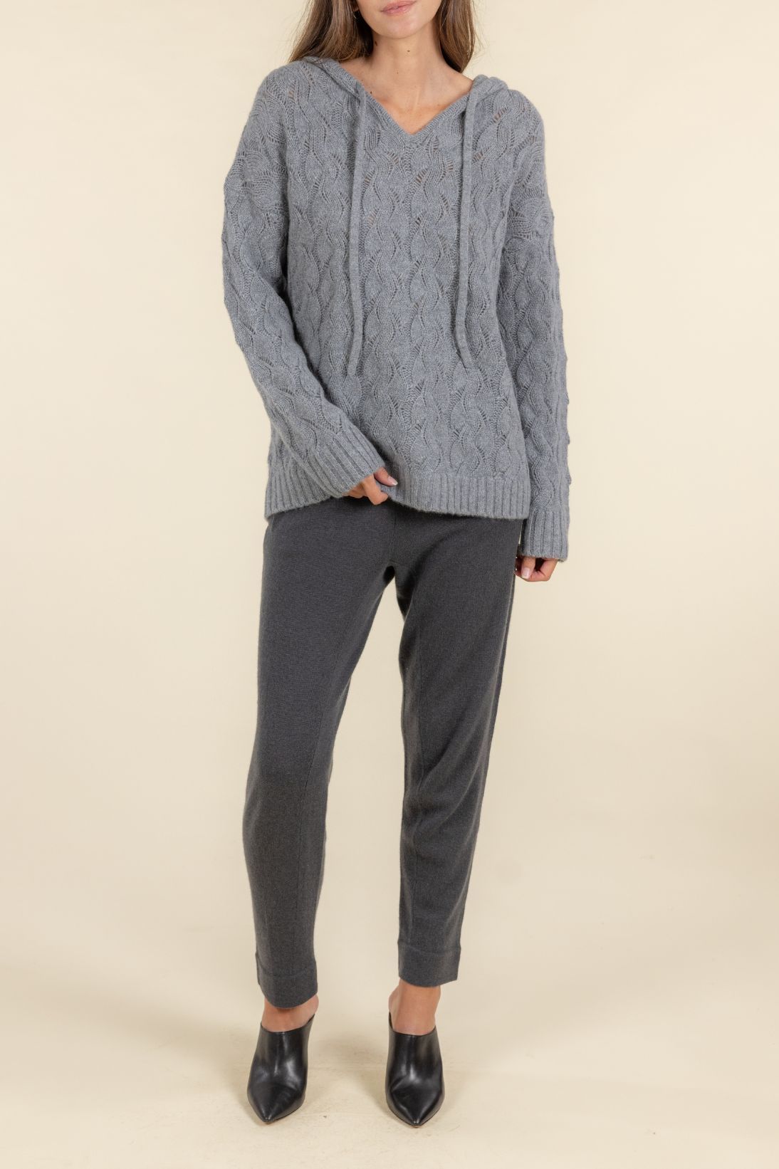 SUSTAINABLE CASHMERE CABLE HOODIE