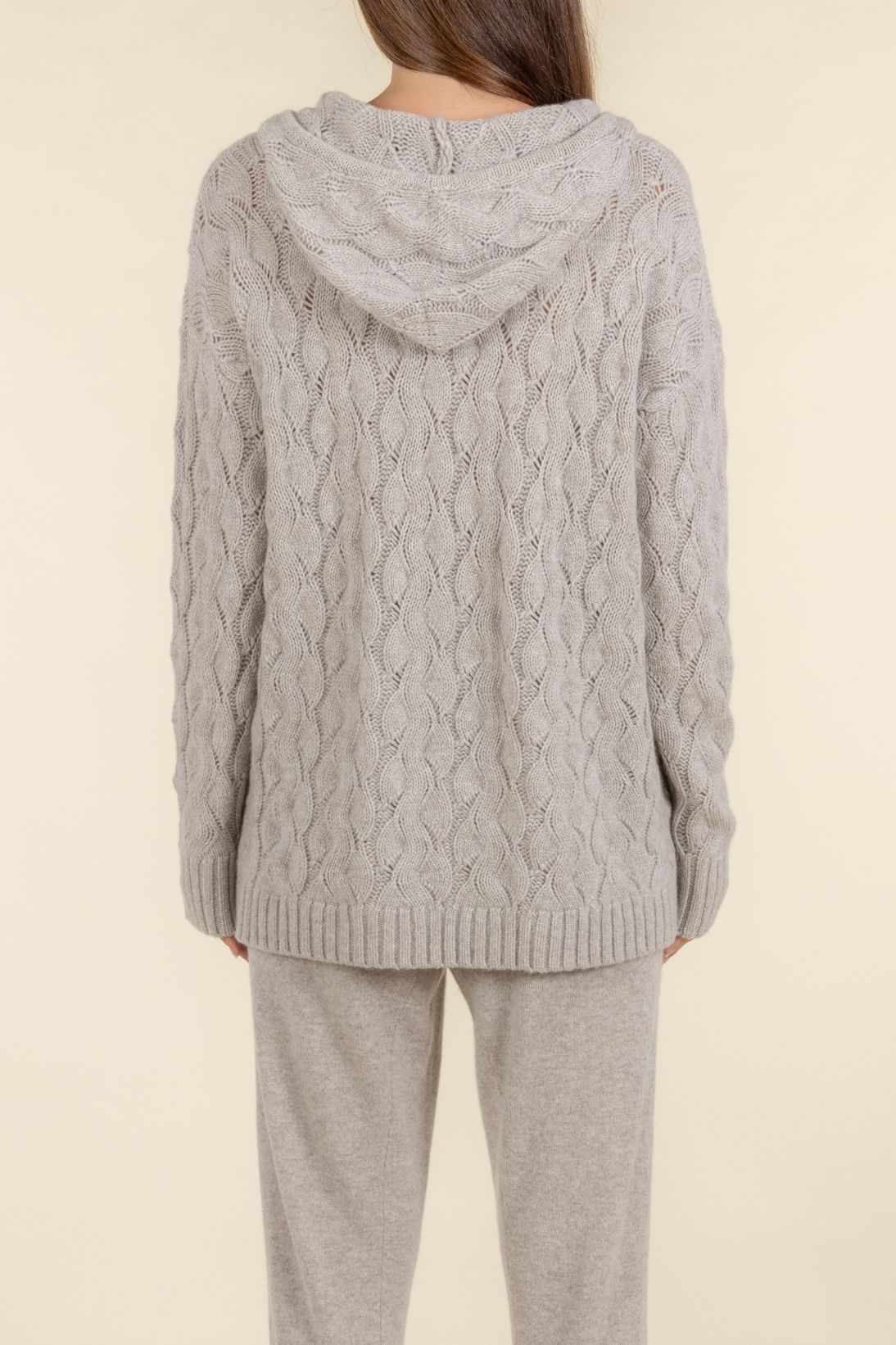 SUSTAINABLE CASHMERE CABLE HOODIE