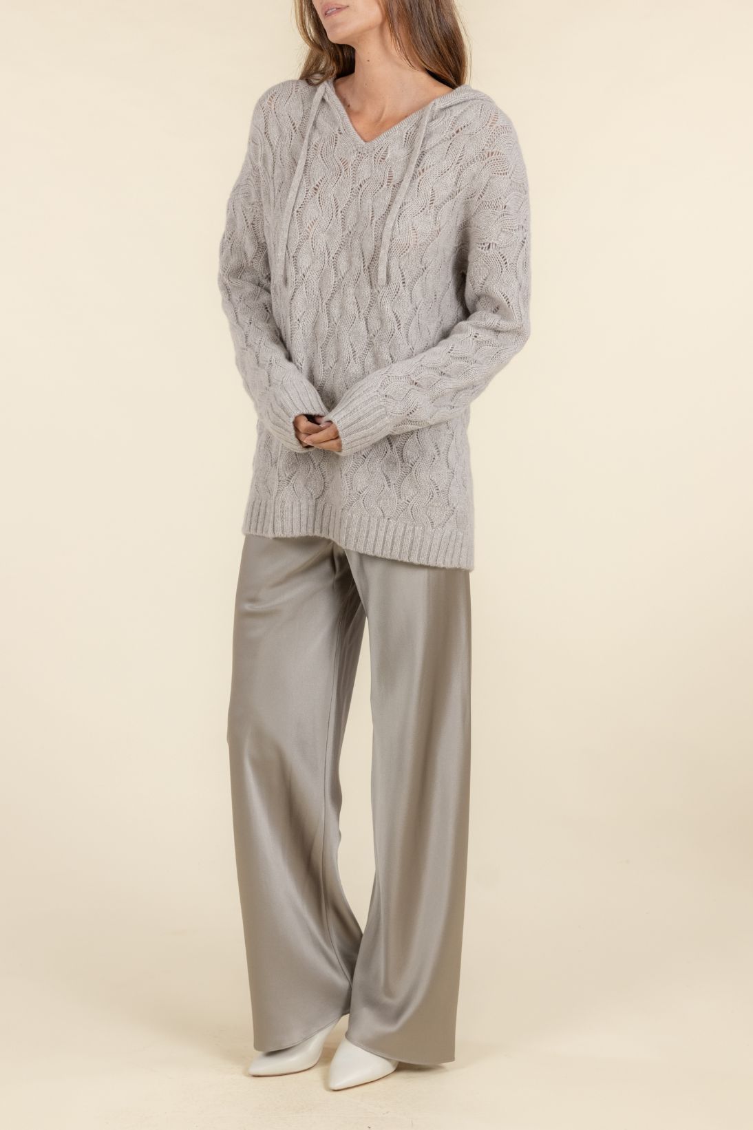 SUSTAINABLE CASHMERE CABLE HOODIE