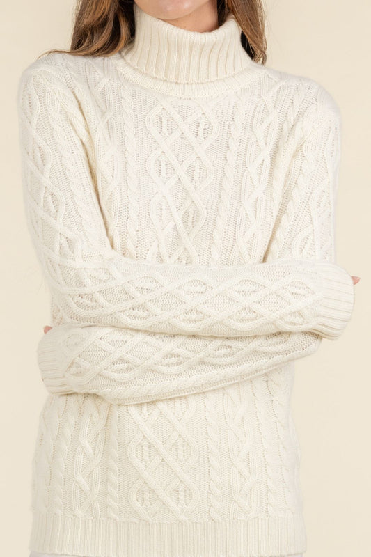 SUSTAINABLE CASHMERE CABLE TURTLENECK