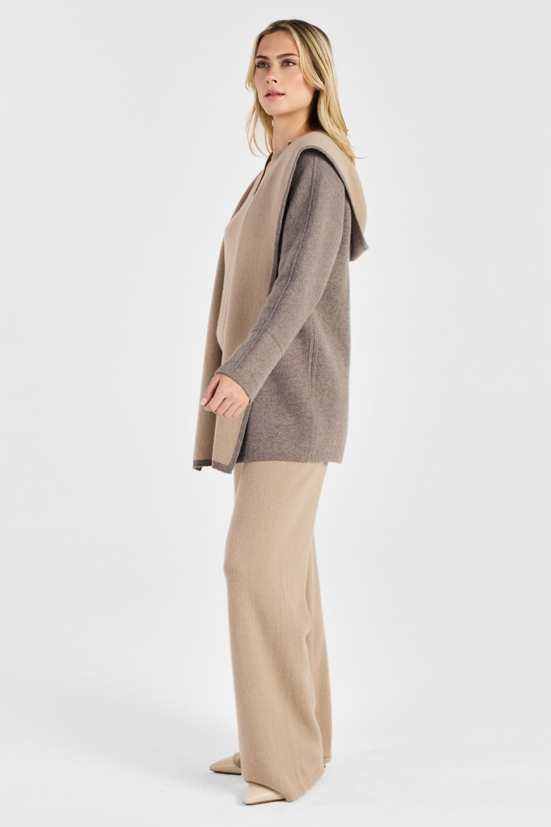 REVERSIBLE HOODED CARDIGAN