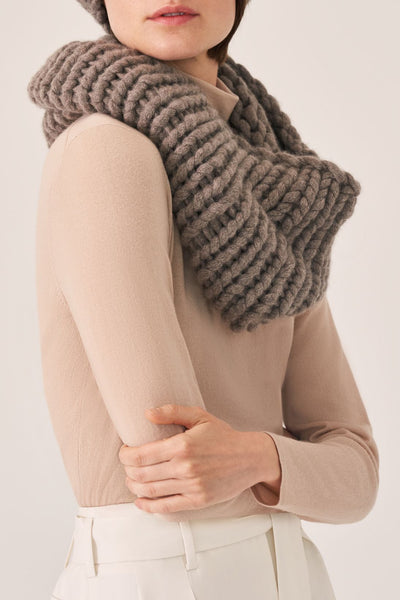 ACHQ4F9_2_WALNUTMELANGE_grande