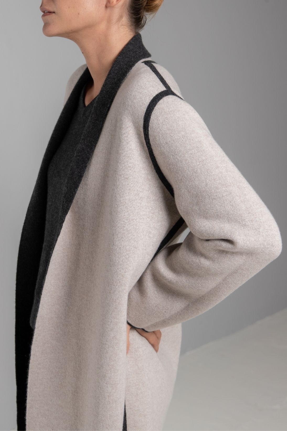 RECYCLED CASHMERE REVERSIBLE CARDIGAN