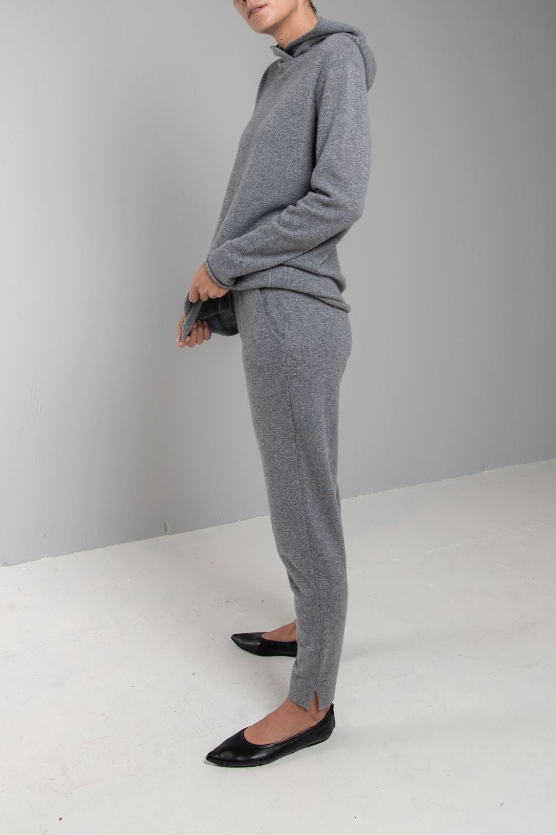 RECYCLED CASHMERE SIDE SLIT PANT