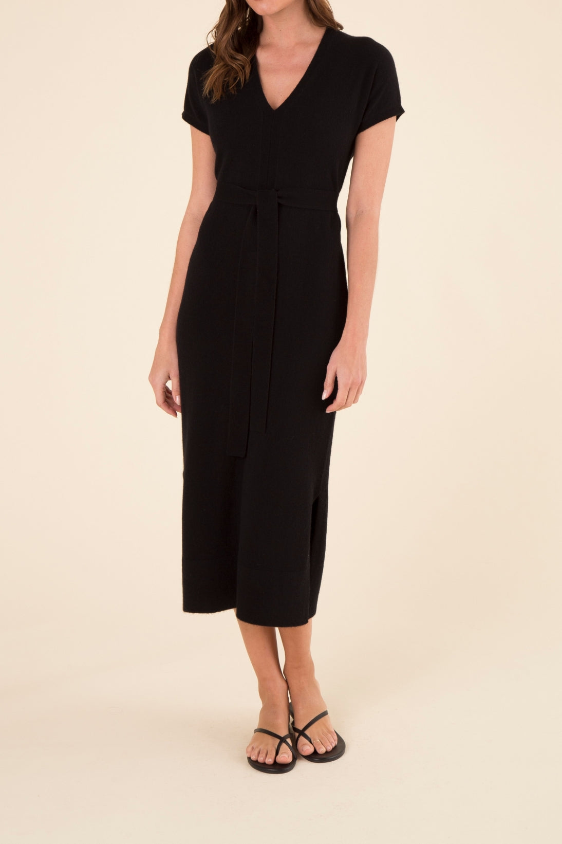 black cashmere midi dress Women's CASHMERE BELTED MIDI DRESS